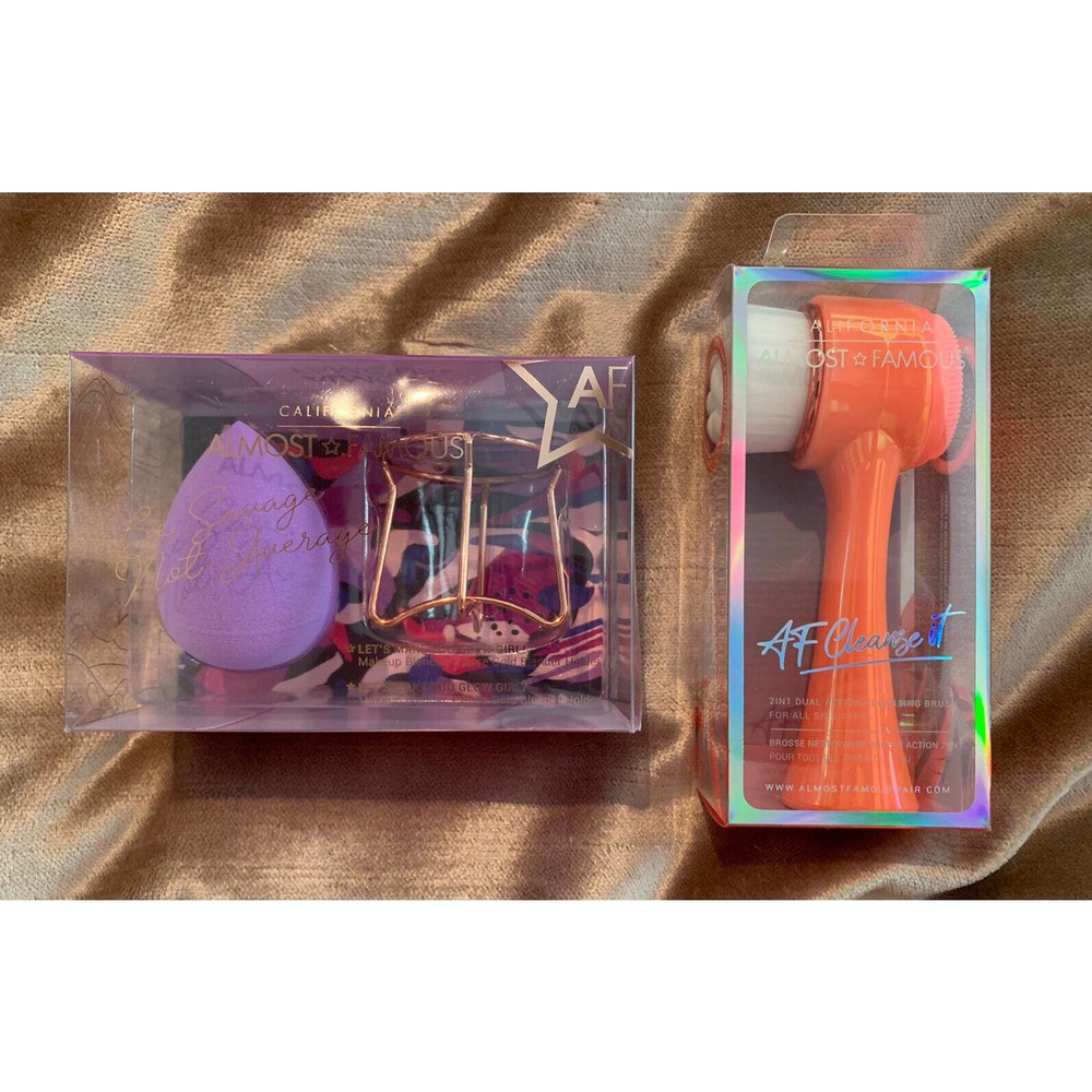 ALMOST FAMOUS AF Cleansing Brush CORAL + Makeup Blender PURPLE w/ Holder ~ NIB